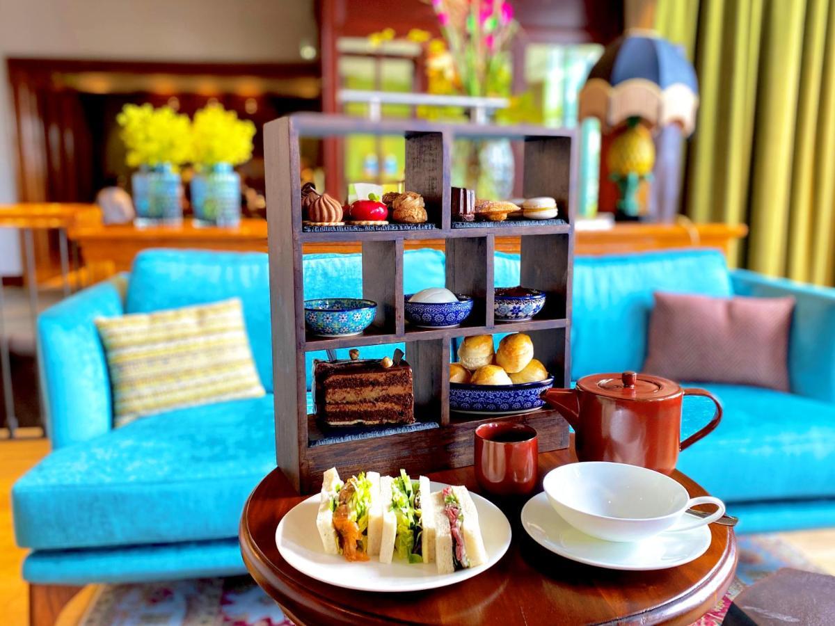 Das James Flensburg Eksteriør bilde Afternoon tea at the Imperial Hotel, Hanoi, Vietnam