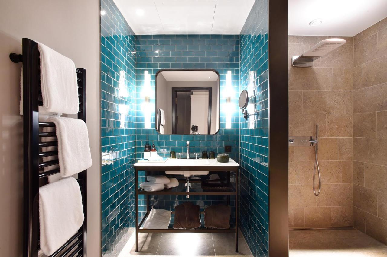Das James Flensburg Eksteriør bilde Bathroom