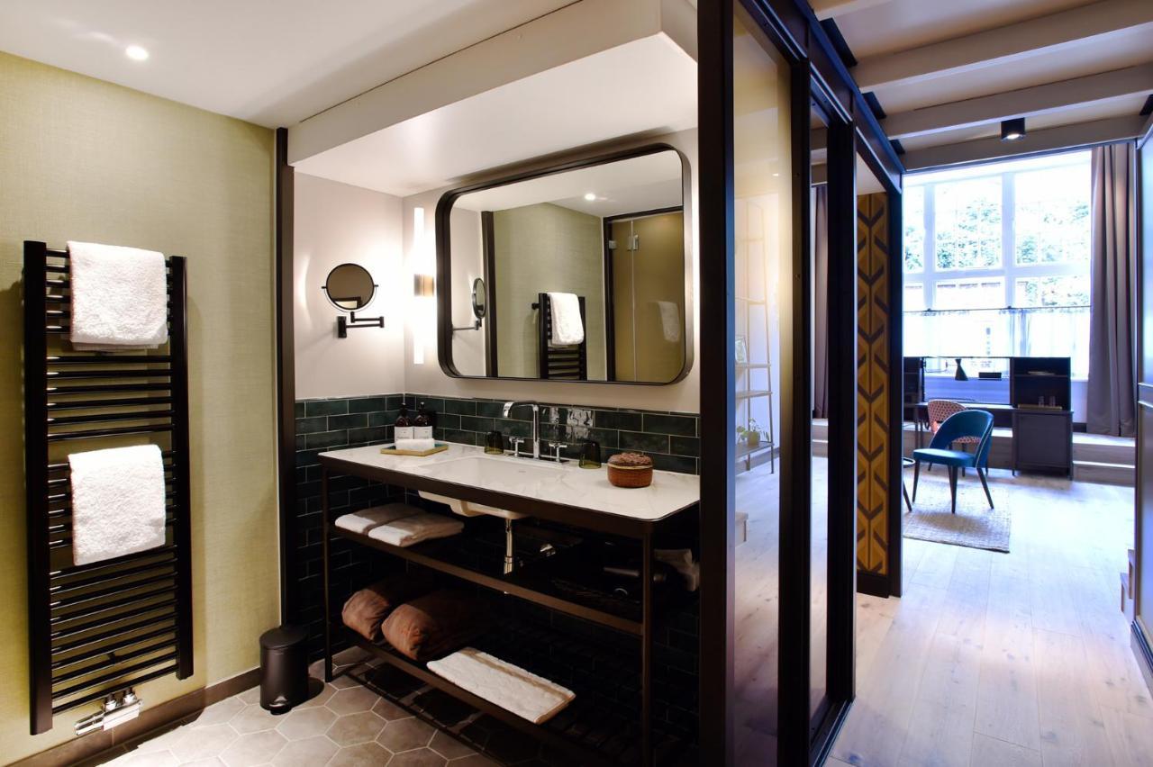 Das James Flensburg Eksteriør bilde Bathroom