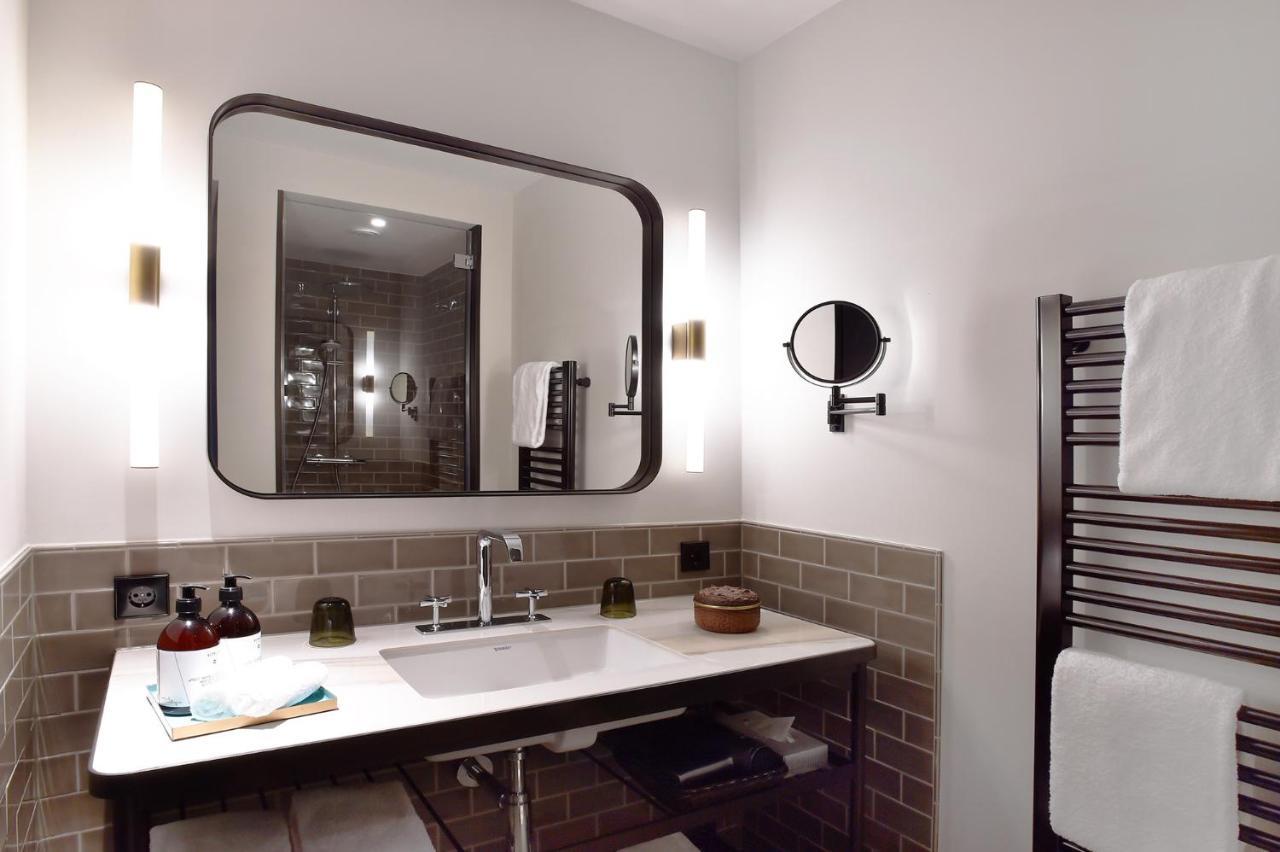 Das James Flensburg Eksteriør bilde Bathroom