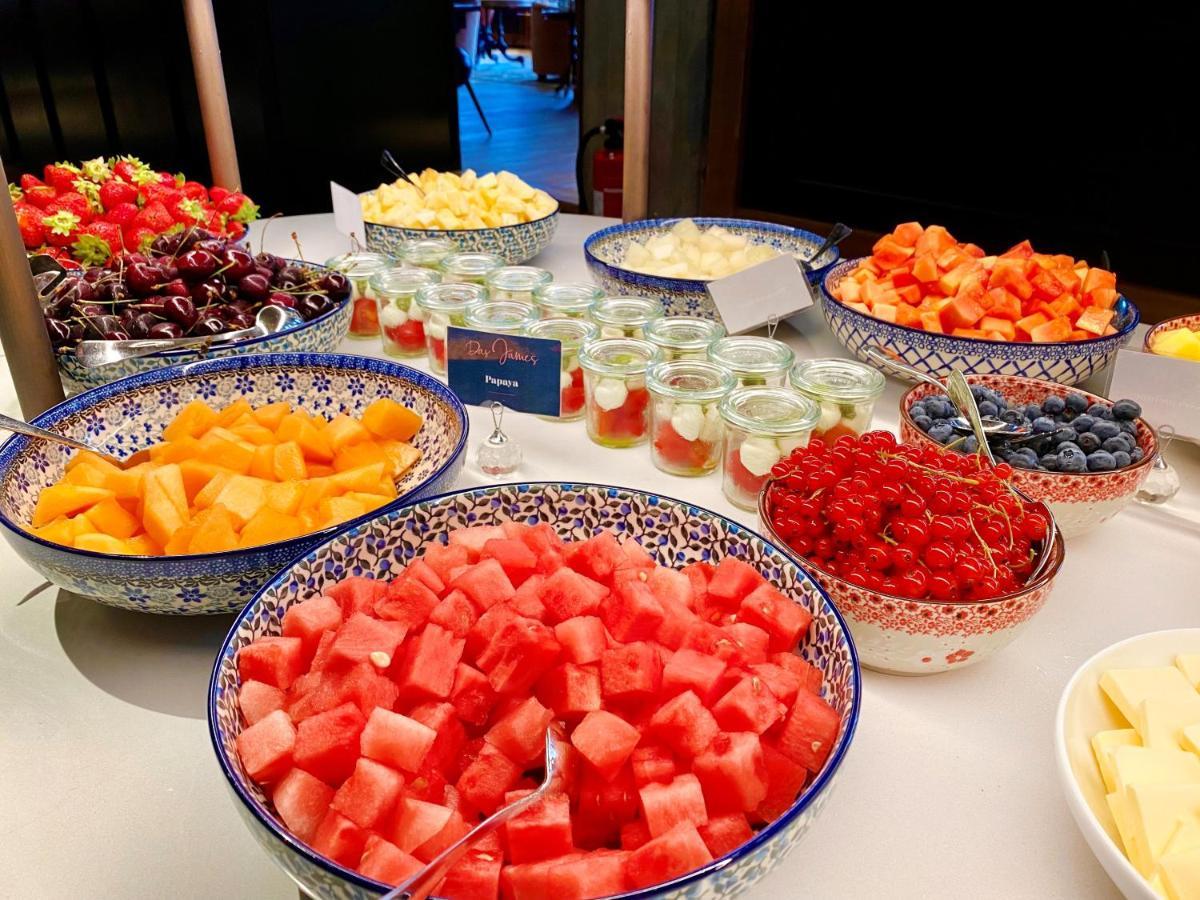 Das James Flensburg Eksteriør bilde Fruit salad