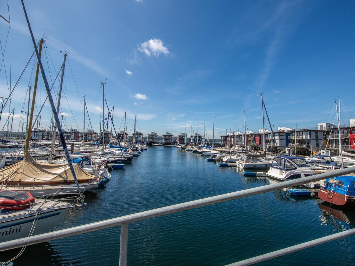 Das James Flensburg Eksteriør bilde The marina at Ocean Village